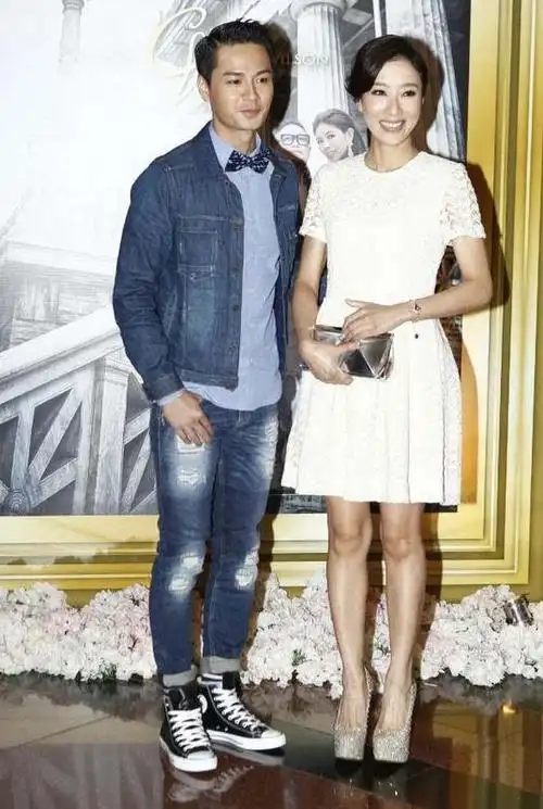 杨怡终于要结婚啦! 与罗仲谦伦敦拍婚纱照