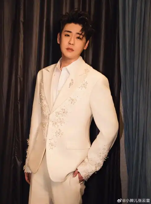 一秒解码7815云中来客  坐等@小辫儿张云雷帅气亮相#酷狗首唱会