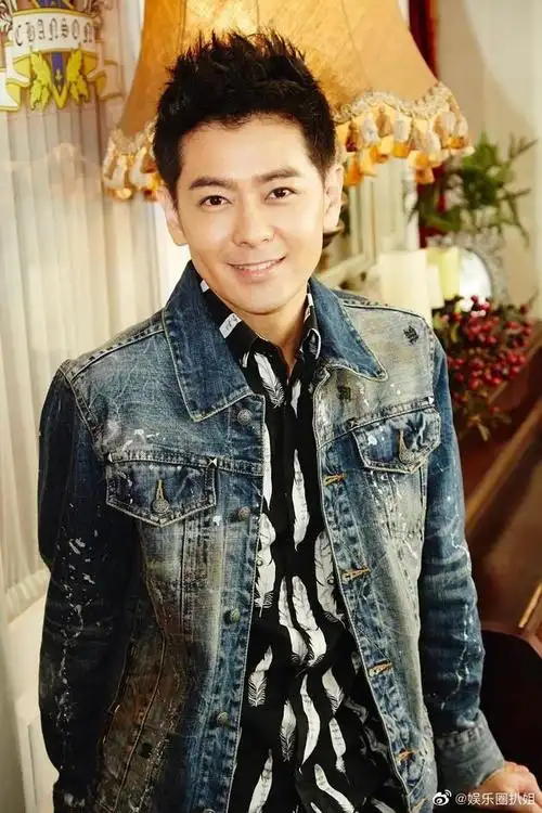 林志颖表示自己已经从医院返回家中休养,目前身体在慢慢好转中,现在就