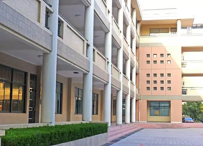 p>江苏省盐城中学,简称" a href="#" data-lemmaid="7691078">盐中