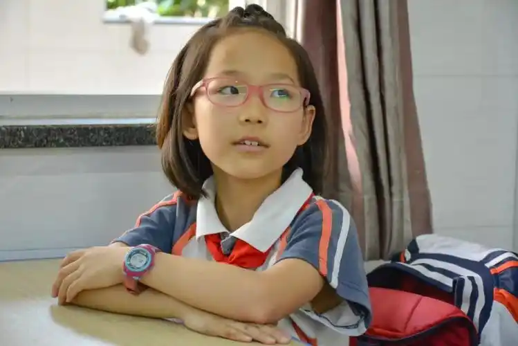 李晖阳:气场两米八的小小班长来啦!_李班长