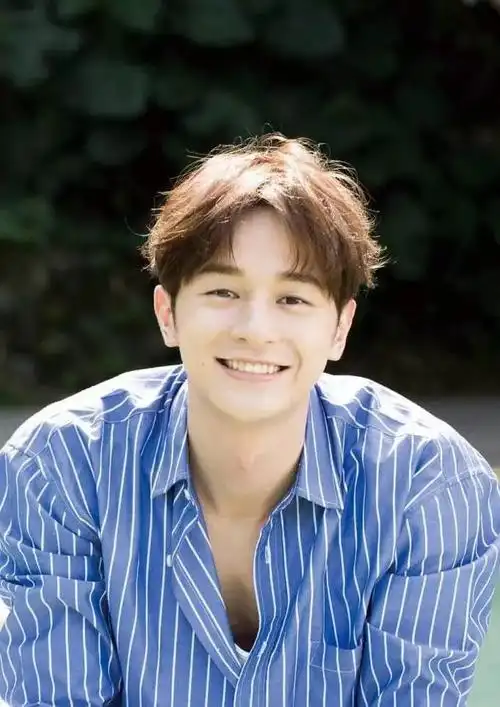 张轩睿这只小奶狗究竟为什么突然就爆红了