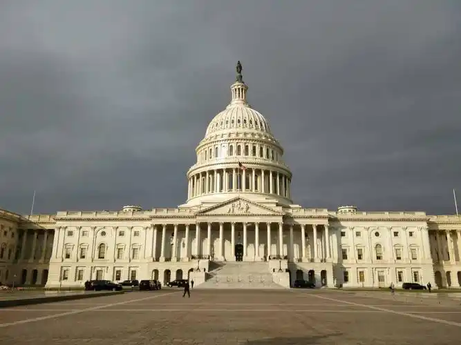 国会展览馆,模型与一群小朋友一起听导览国会穹顶华盛顿升天图国会