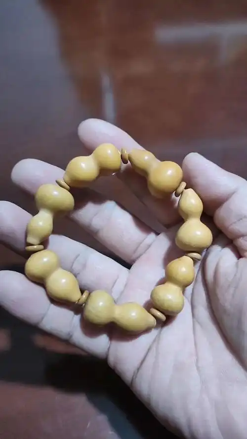 精美草里金小葫芦手串,单个小葫芦约2.