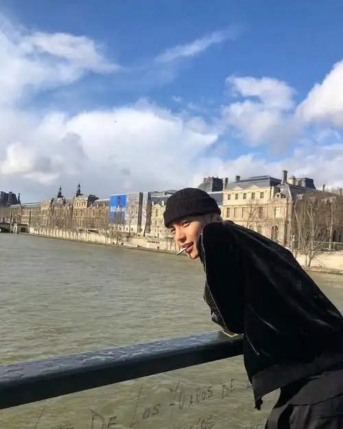 这哥是真的绝#郑帝元  #氛围感  #安利帅哥