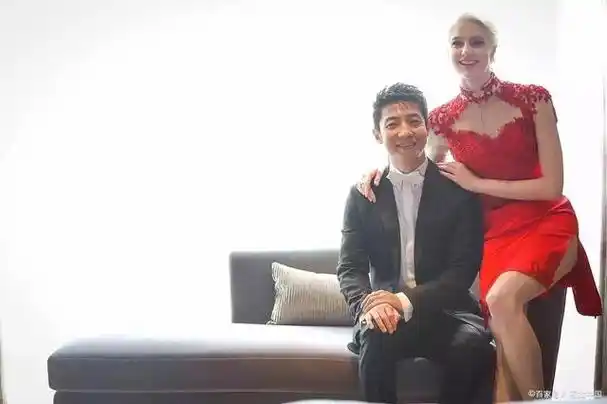 撒贝宁与李白:7年婚姻犹如新!