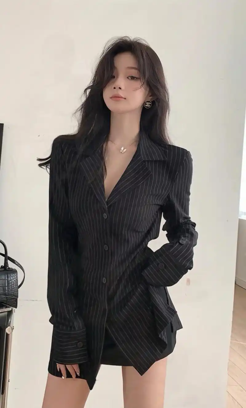 气质女神必备!港风条纹衬衫✨