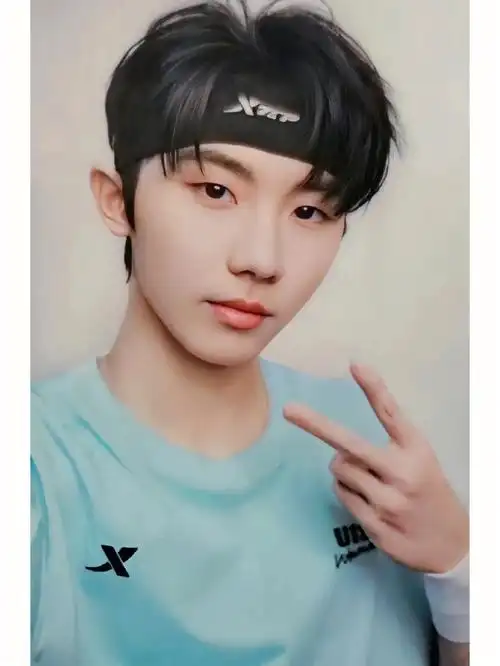 马嘉祺运动会小卡扫图