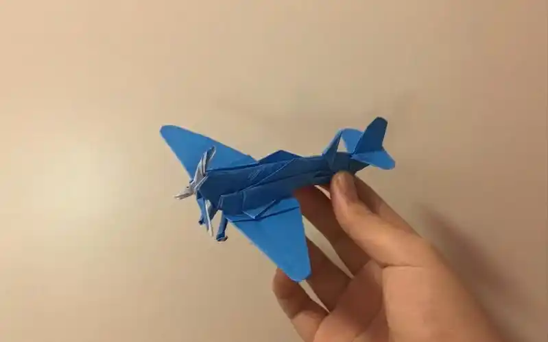 折纸英国海上喷火战斗机