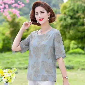 新款妈妈夏装时尚洋气冰丝t恤中老年女装小衫老年雪纺短袖上衣服