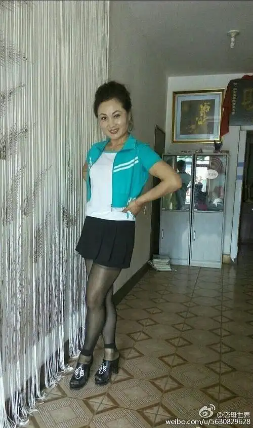 搞艺术的熟女阿姨简直熟透了