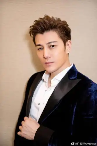 不老男神许绍洋微博晒帅照 首次坦言曾为年轻狂吃防腐剂!
