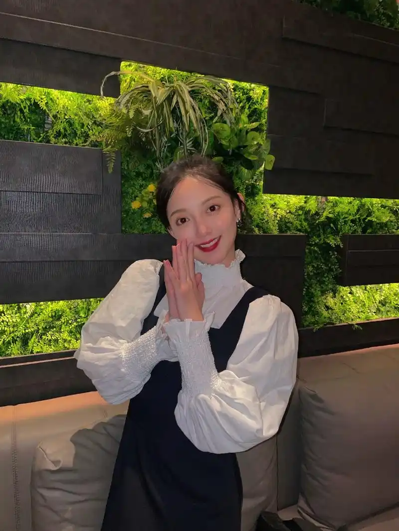 美女汪小敏迷人美照欣赏真好看