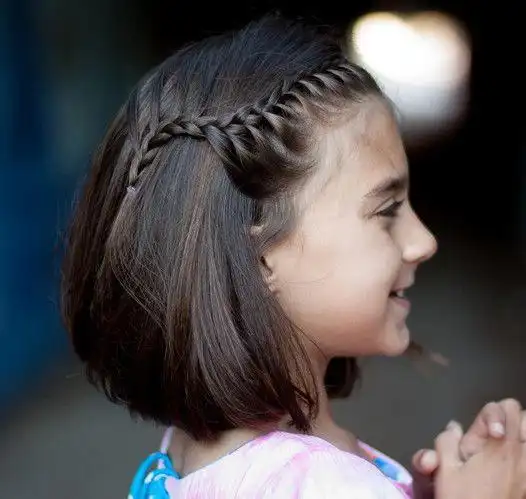 给女儿扎的简单发型短发夏天就该扎这七款