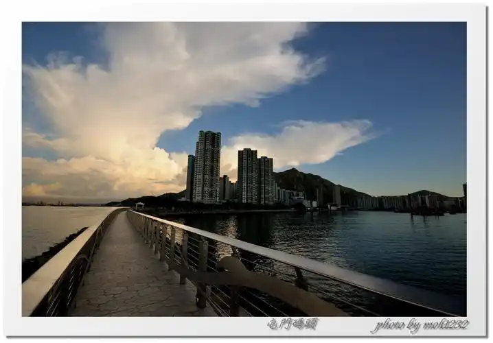 > 纪录>香港 屯门码头>早上的晨曦