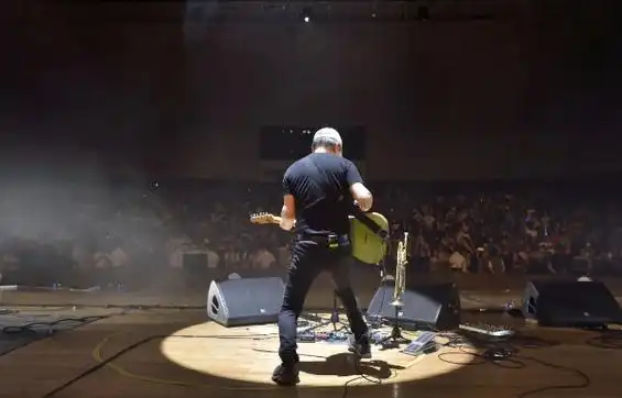 崔健演唱会连云港站9月开唱,是你心中摇滚的摸样吗?