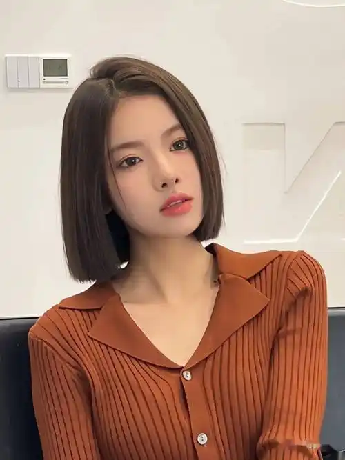 短发一剪变18,超乖巨甜显年轻._发型_时尚_气质