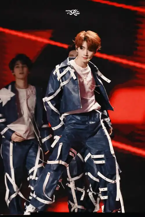 丁程鑫叁重楼暨出道四周年演唱会