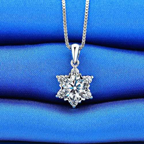 18k白金莫桑石项链pt950铂金经典六爪雪花锁骨链1克拉吊坠礼物女