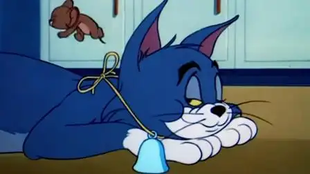 猫和老鼠:杰瑞给睡觉的汤姆戴上了一个大铃铛,对杰瑞的帮助太大了