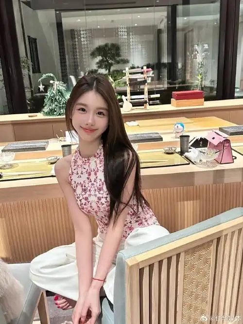 你会喜欢主动的女生吗#性感美女生活照烟台·碧桂园61十里金滩