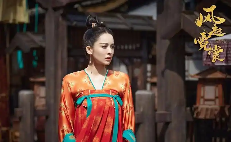 古力娜扎出演《风起霓裳》,一身红色古装服,很有代入感_灵气_内容_的