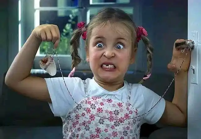 捣蛋熊孩子,这些捣蛋的事你做过吗,笑的人肚子疼