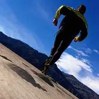 简单气质跑步励志头像男生_微信头像图片大全