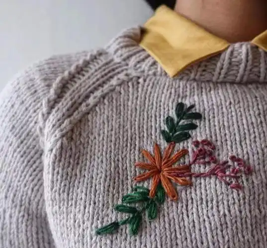 家里的旧毛衣,绣上花花草草,出来后真的与众不同!附刺绣针法