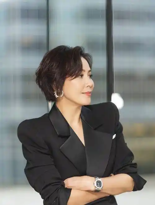 四五十岁女人适合什么发型?