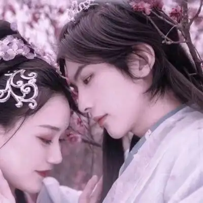 古风情侣头像一左一右个性高清情侣头像古风一男一女一人一半