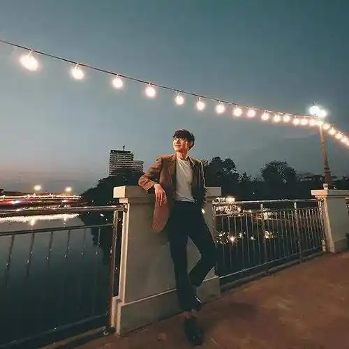 原创男生拍照12个拍照姿势可以摆阳光帅气又好看