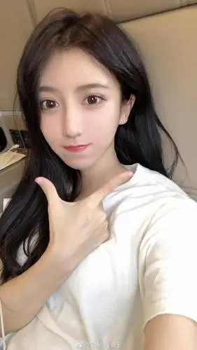 "吃鸡"一姐呆妹儿直播官宣明年淡出直播回学校读书!