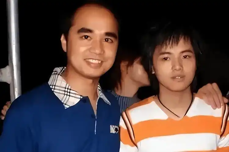 演唱会,19岁日挣万元,春晚请不动他,却没人说他耍大牌_郑源_赵妮_音乐