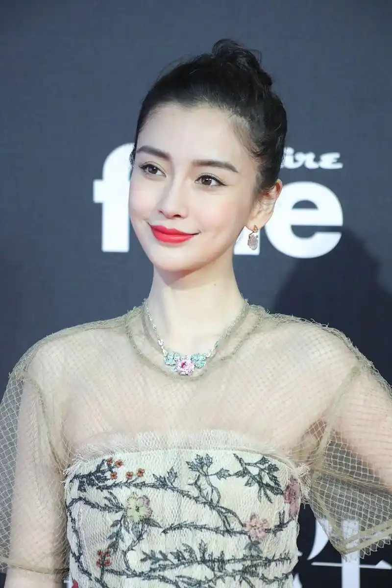 日前,关于angelababy参与疯马秀事件的风波愈演愈烈.