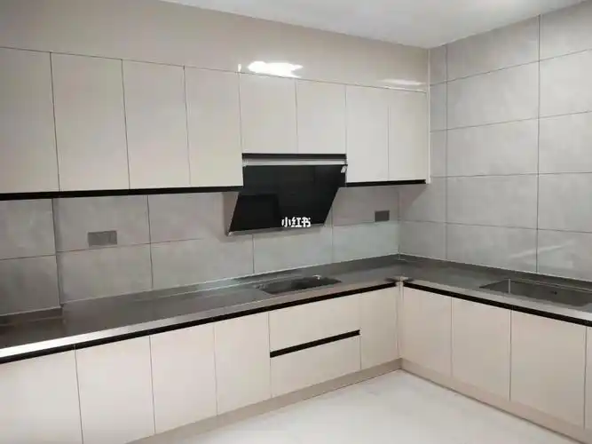 不锈钢整体橱柜上下同色极简风整体厨柜