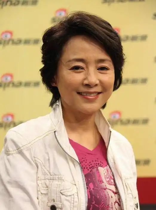 63岁著名演员张瑜,与丈夫离婚后单身29年,如今美丽依旧_美国_影片