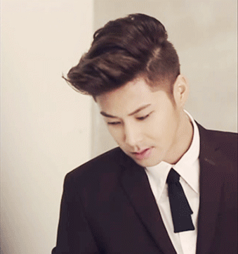 全球帅哥大搜罗#郑允浩.一眼秒杀【gif】 cr yunhoonlyone