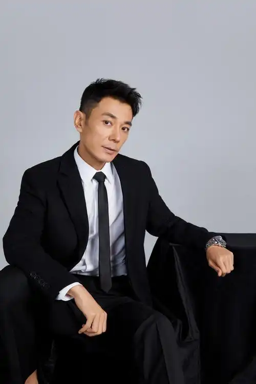 p>刘子赫,1月11日出生于辽宁省,中国内地影视男演员,毕业于 a target