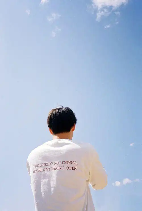 qq皮肤男生帅气大图qq皮肤男生帅气非主流