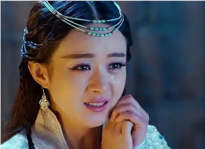 同为仙女落泪把娜扎杨颖和秦岚放一起差距一目了然