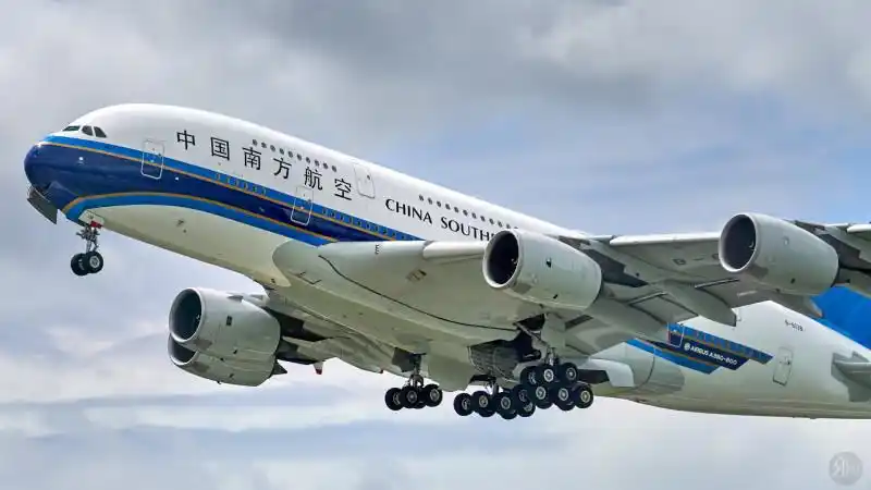 中国南方航空:空客a380-800 (上)