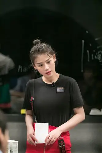 马思纯《我是大侦探》走不出的古宅剧照图片