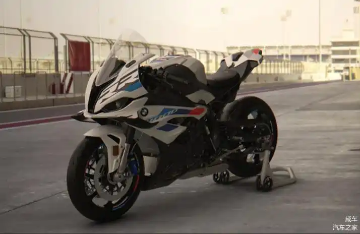 宝马bmw摩托车于前10个月实现销量正增长