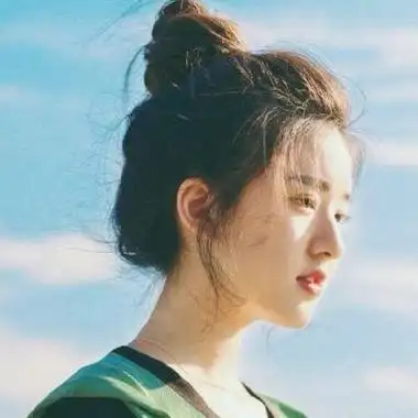 丸子头可爱女生头像