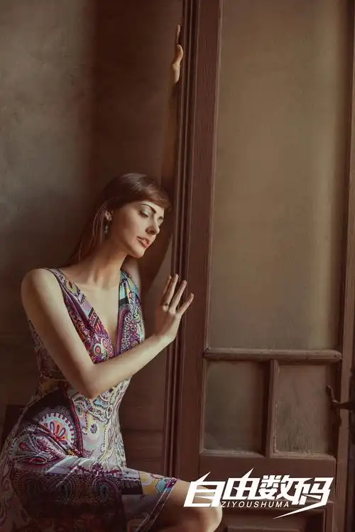 自由数码培训陈畅的写真摄影作品《欧美情绪写真》