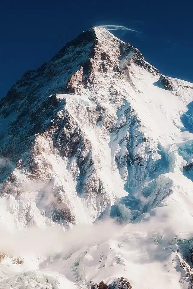 手机壁纸 风景 巍峨的山峰高清手机壁纸下载第二辑640_960竖版 竖屏