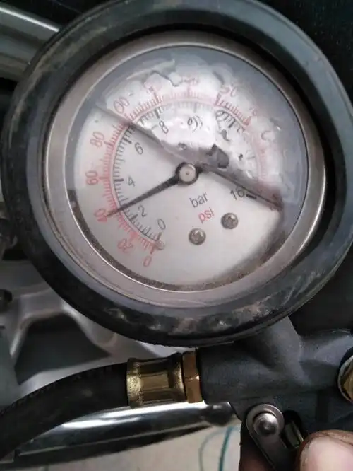打气补胎用的气压表怎么看