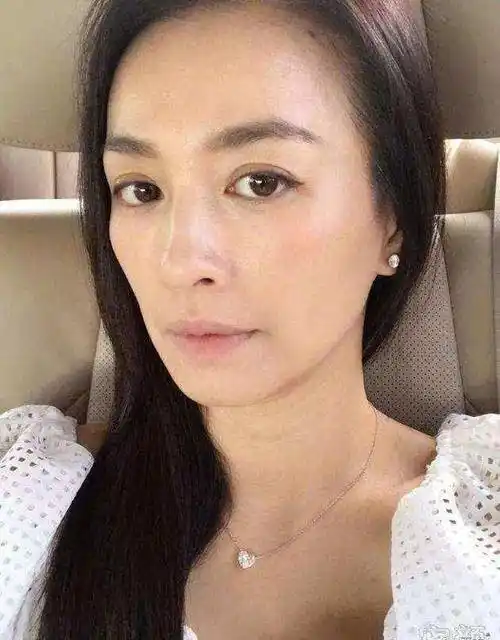 原创张庭近照曝光苍老不已眼角满是皱纹暴露真实年龄