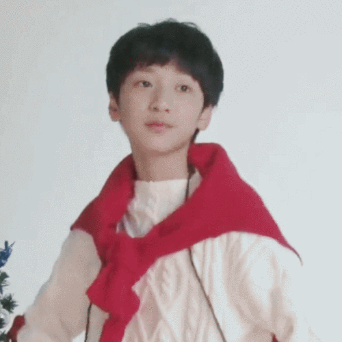 期待严浩翔呀 动图预警